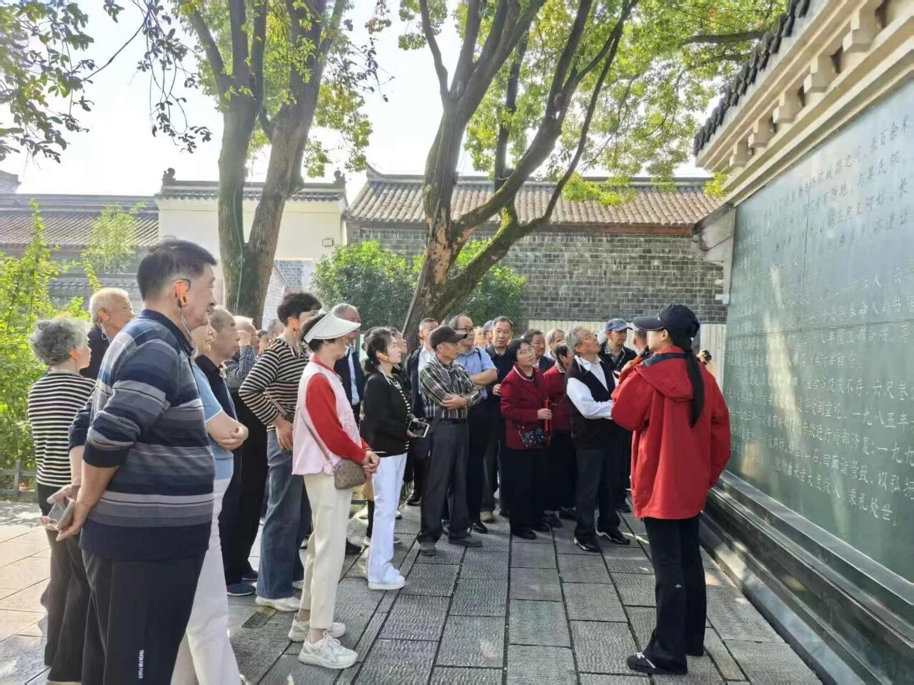 六安市检察院组织开展重阳节主题活动